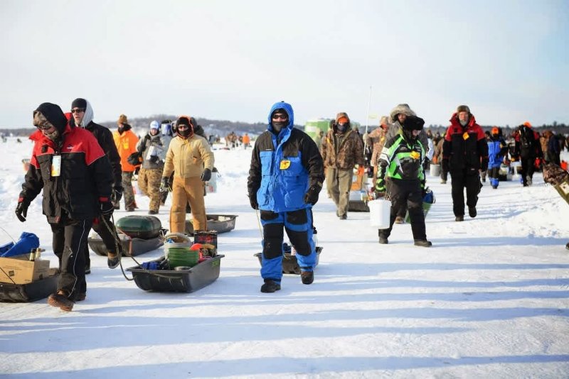 Catch the Big Catch in Ice Fishing Games at UK Live Casinos in United Kigdom
